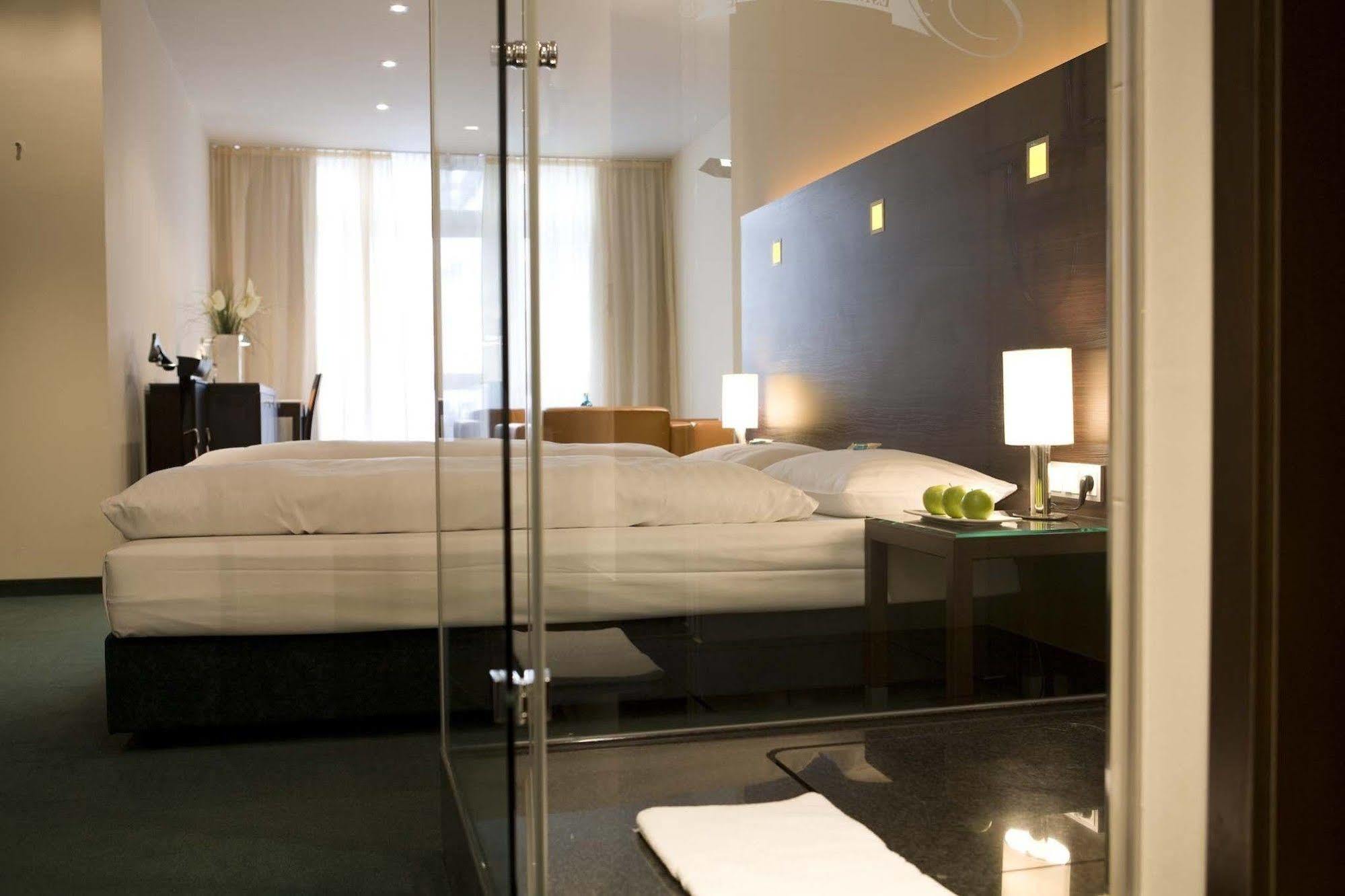 Flemings Hotel Frankfurt Hamburger Allee Франкфурт-на-Майне Экстерьер фото